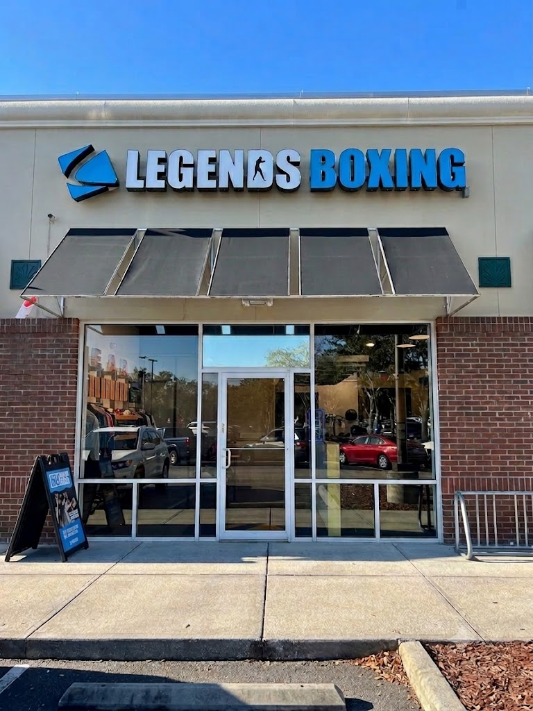 Legends Boxing Lee Vista